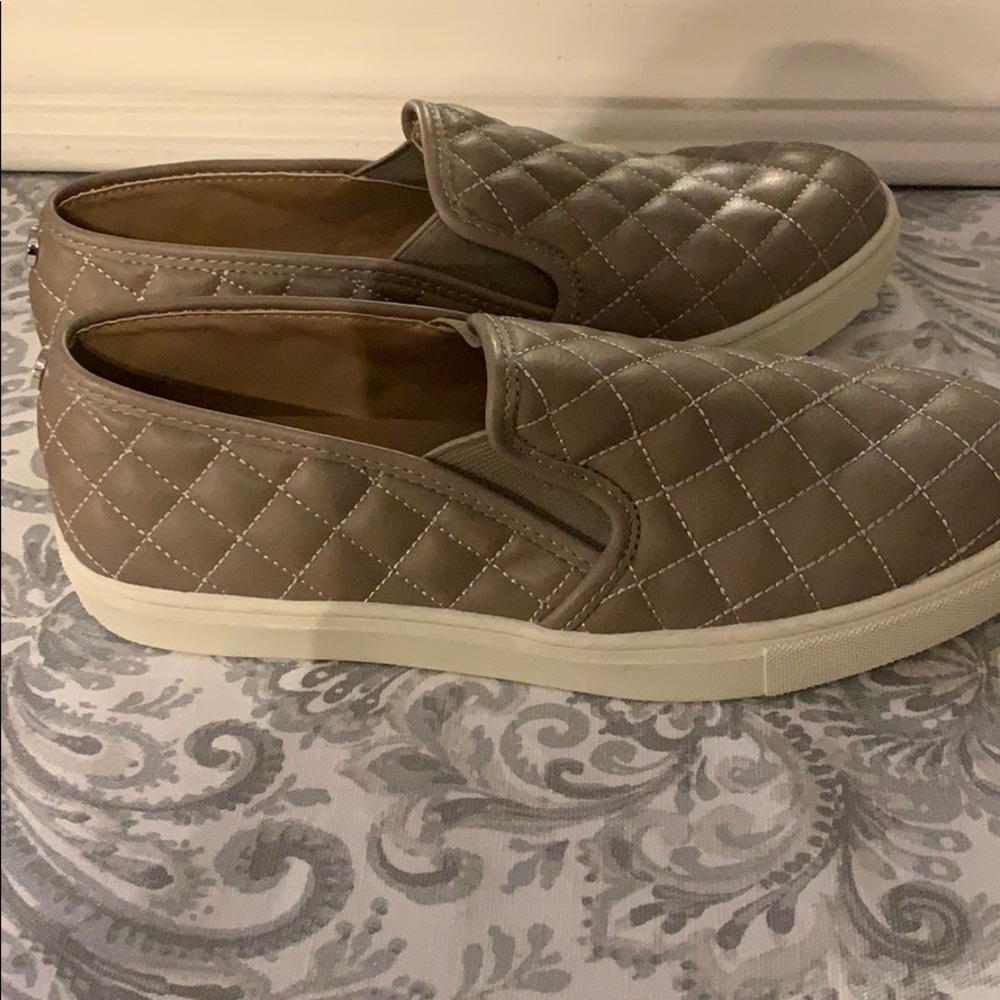 Steve Madden slip on shoes